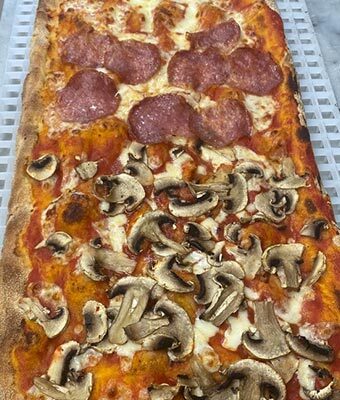 Pinsa-forno-cottura-funghi-salamino Pinsa-forno-cottura-funghi-salamino